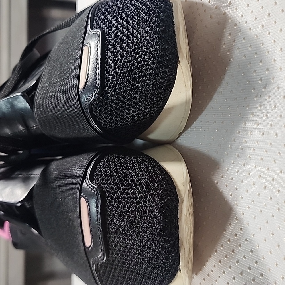 Balenciaga Black and Pink Women's Sneakers - Picture 13 of 15